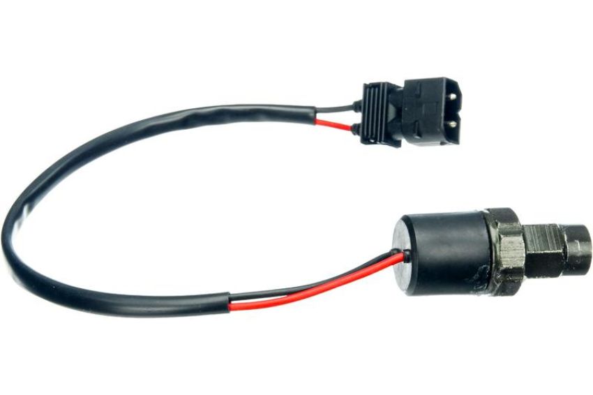 URO Parts 64538390971 A/C Pressure Switch