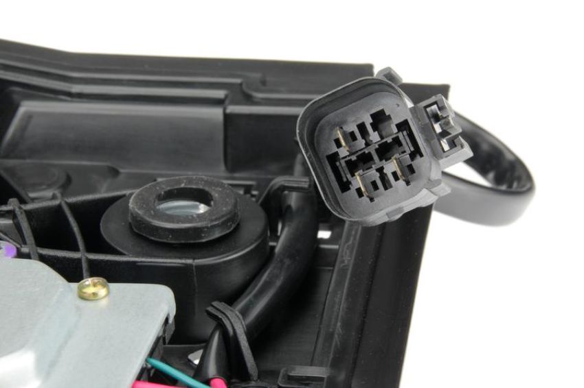 URO Parts 64546988913 Auxiliary Fan Assembly