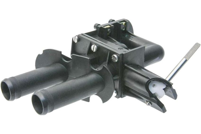URO Parts 8605388PRM Heater Valve