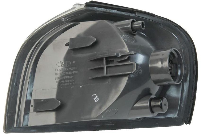 URO Parts 8620464 Turn Signal Light