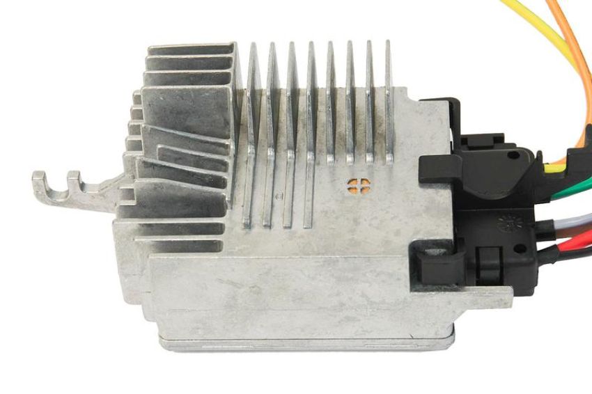 URO Parts 8E0959501AG Auxiliary Fan Control Module