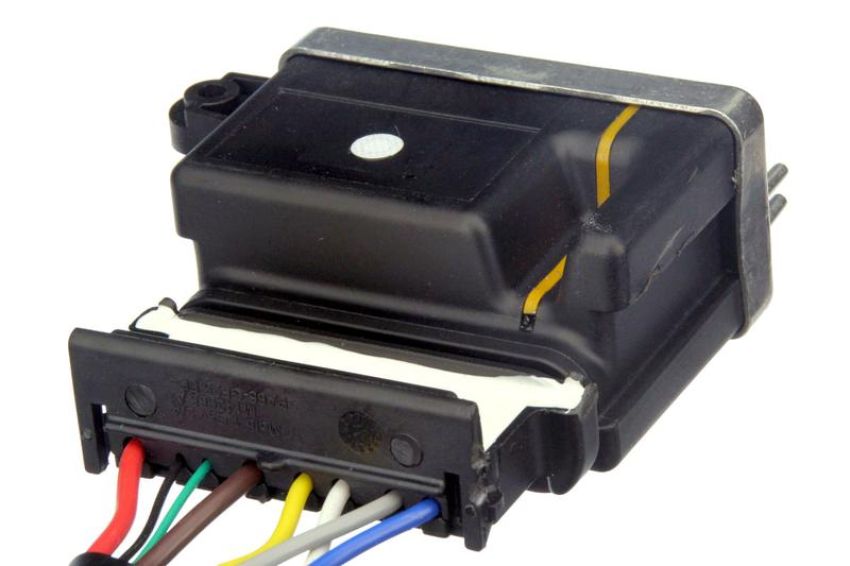 URO Parts 8K0959501G Fan Control Module