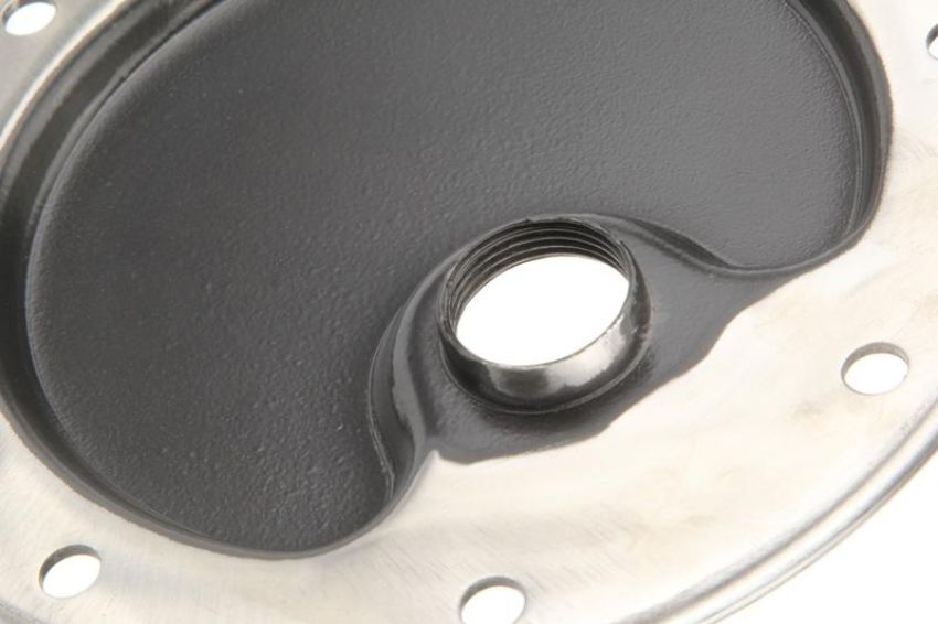 URO Parts 90110138600PRM Engine Sump Plate