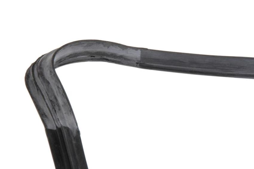 URO Parts 90154390220 Quarter Window Seal