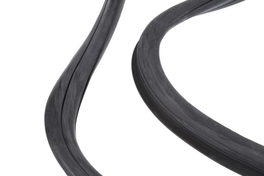 URO Parts 91154122503 Windshield Seal