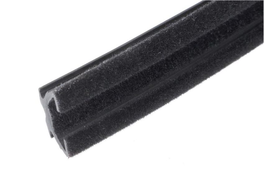 URO Parts 91154290500 Window Channel