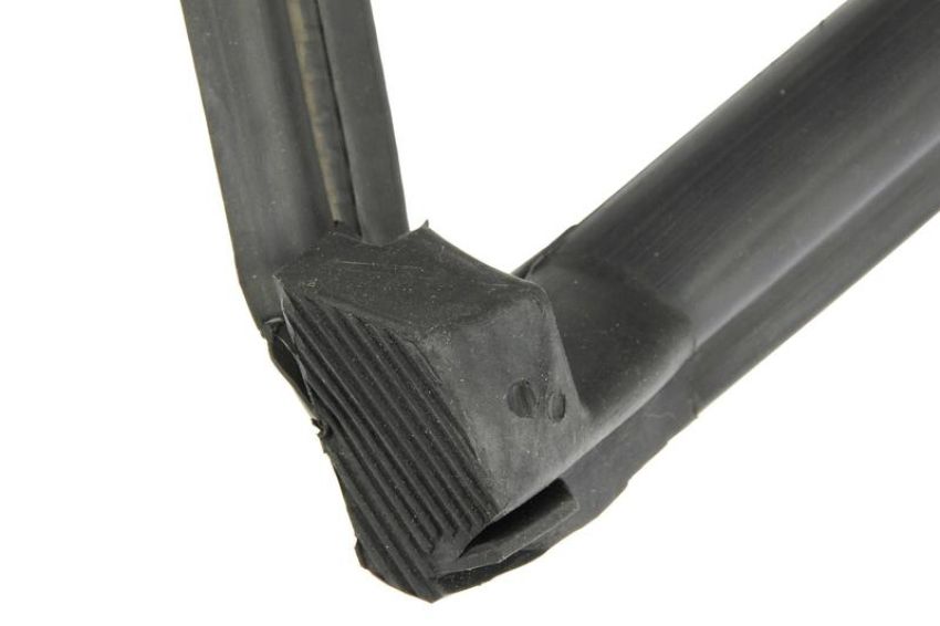 URO Parts 91456303910 Targa Top Seal