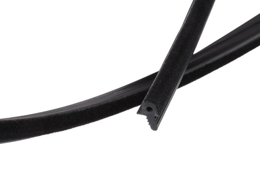 URO Parts 92856425904 Sunroof Seal