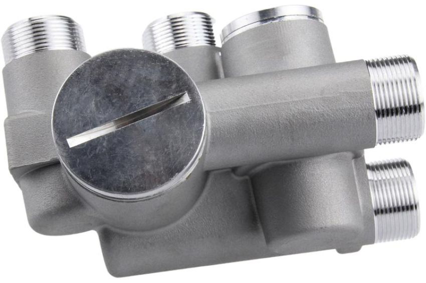 URO Parts 93010701700 Oil Thermostat Assembly