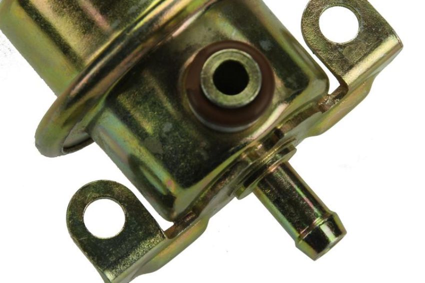 URO Parts 94411019804 Fuel Pressure Regulator