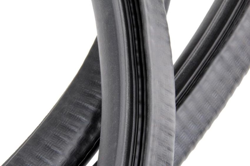 URO Parts 94451204300 Rear Hatch Seal
