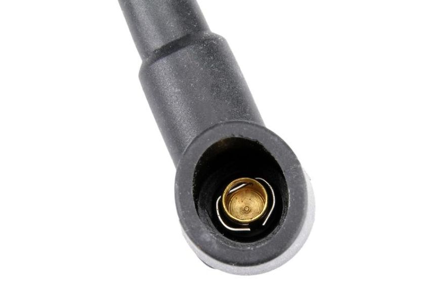 URO Parts 94460901590 Spark Plug Wire Set