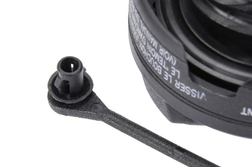 URO Parts 95520124121 Fuel Tank Cap