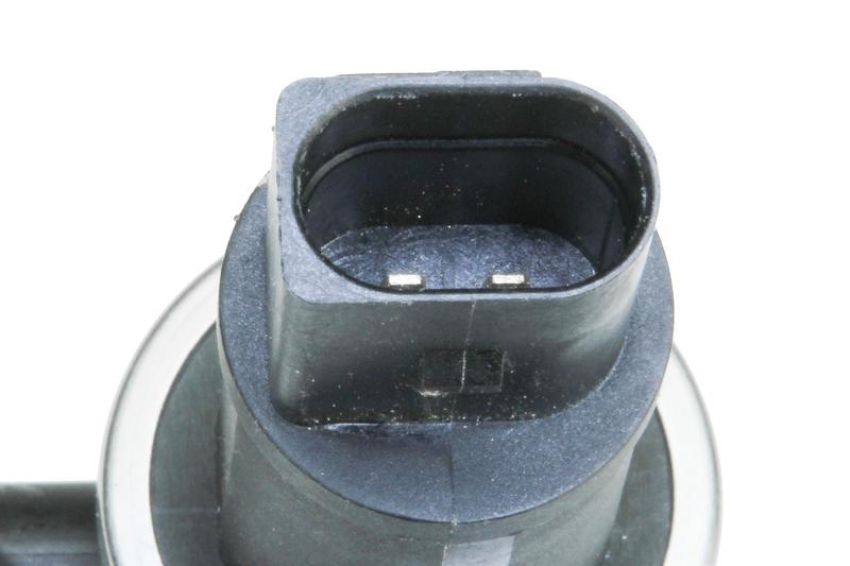 URO Parts 95560524500 Vapor Canister Purge Valve