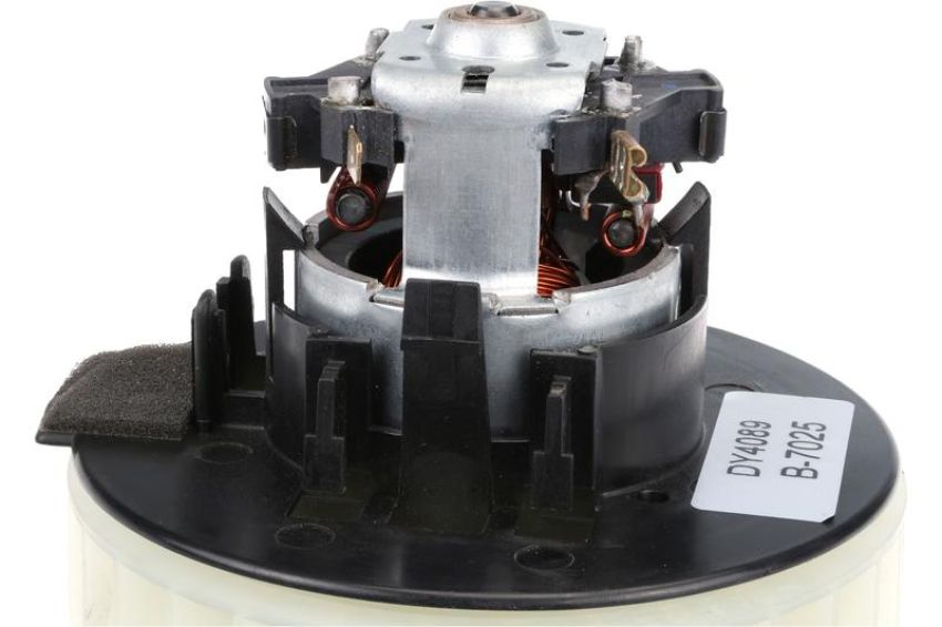URO Parts 96457201501 Blower Motor