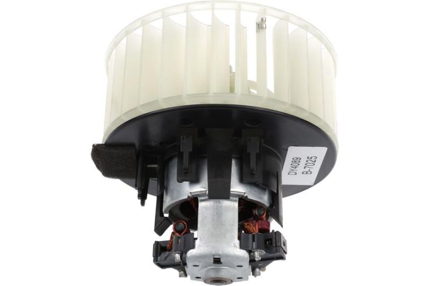 URO Parts 96457201501 Blower Motor