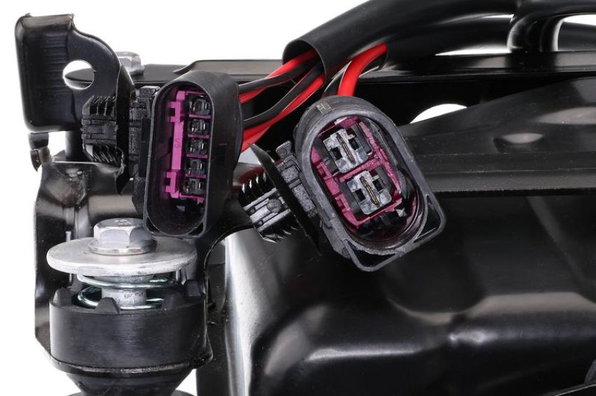 URO Parts 97035815114 Air Suspension Compressor