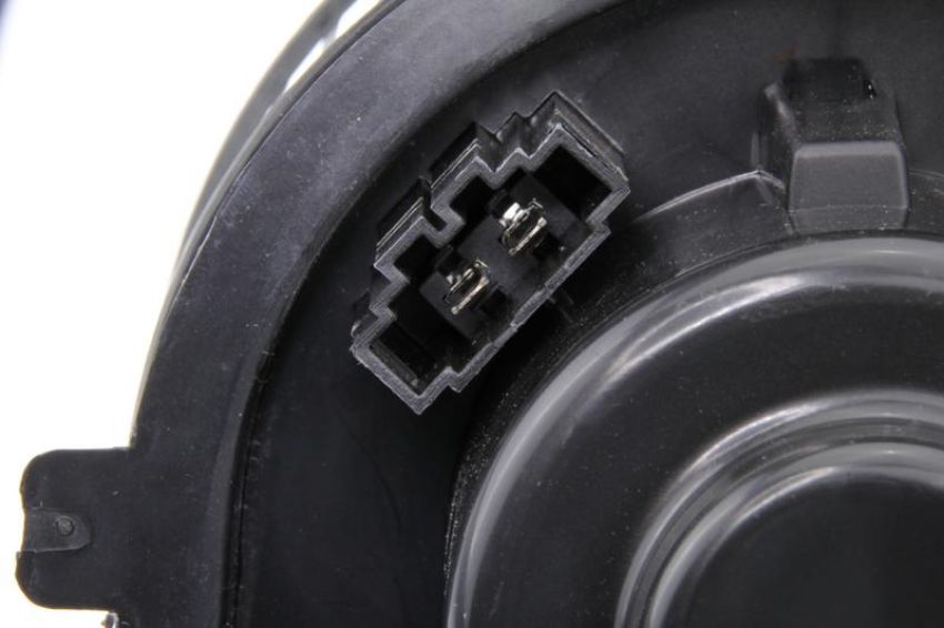 URO Parts 99662410701 Blower Motor