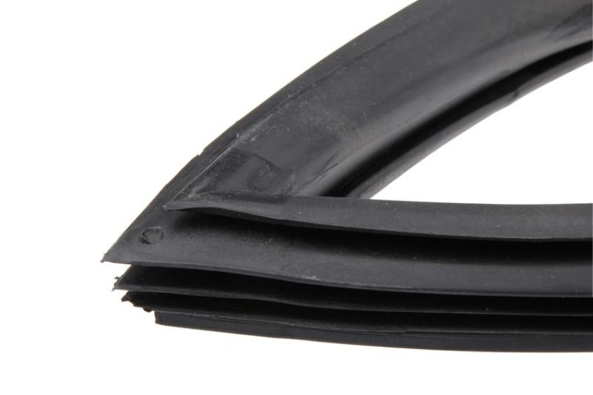URO Parts BD44393 Rear Window Seal