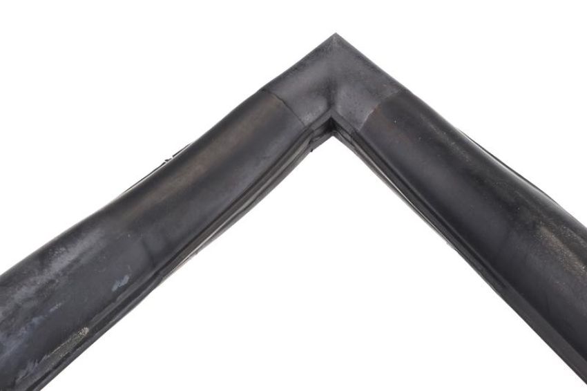 URO Parts BEC20214 Door Seal