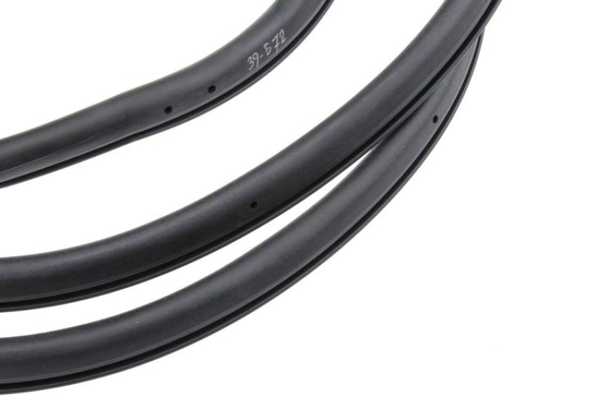 URO Parts BEC21300 Door Seal