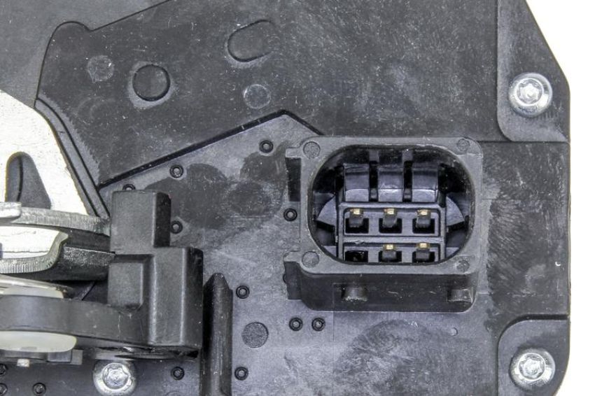 URO Parts BU0818011 Door Latch/Actuator Assembly