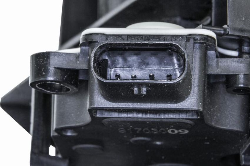 URO Parts BU0818040 Radiator Shutter Assembly
