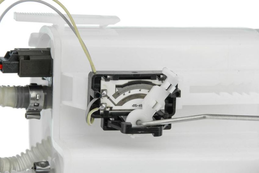 URO Parts C2C24164 Fuel Pump Assembly