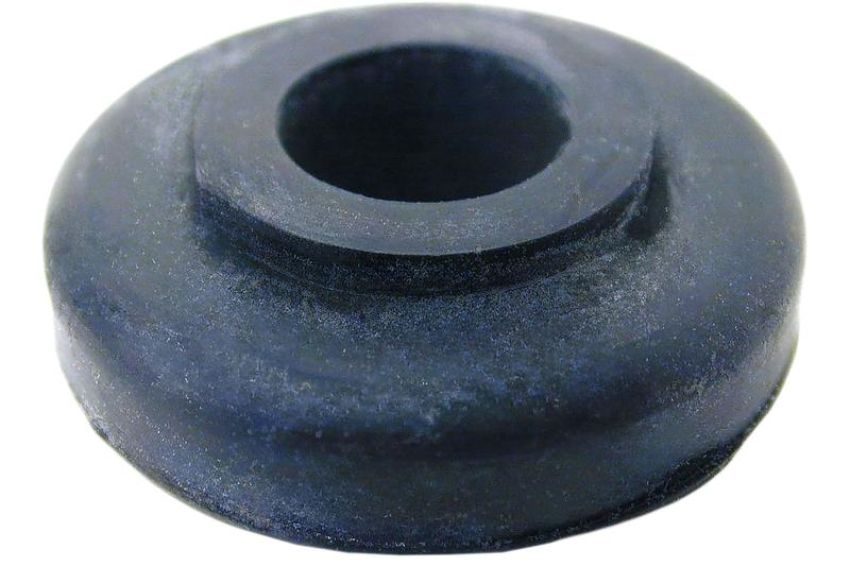 URO Parts C8975 Radiator Mount