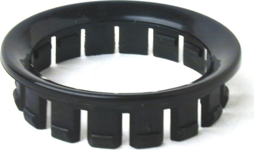 URO Parts CAC6442 Hub Cap Emblem Retainer