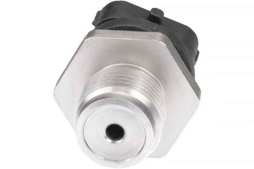 URO Parts CY0521909 Fuel Pressure Sensor