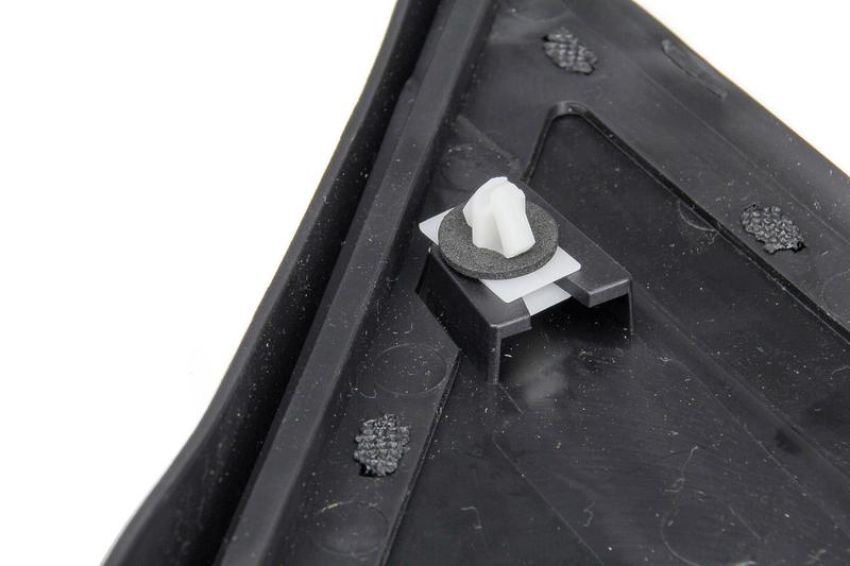 URO Parts CY0817452 Mirror Flag Molding
