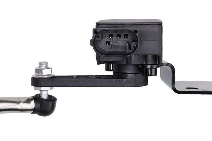 URO Parts CY1321054 Suspension Height Level Sensor