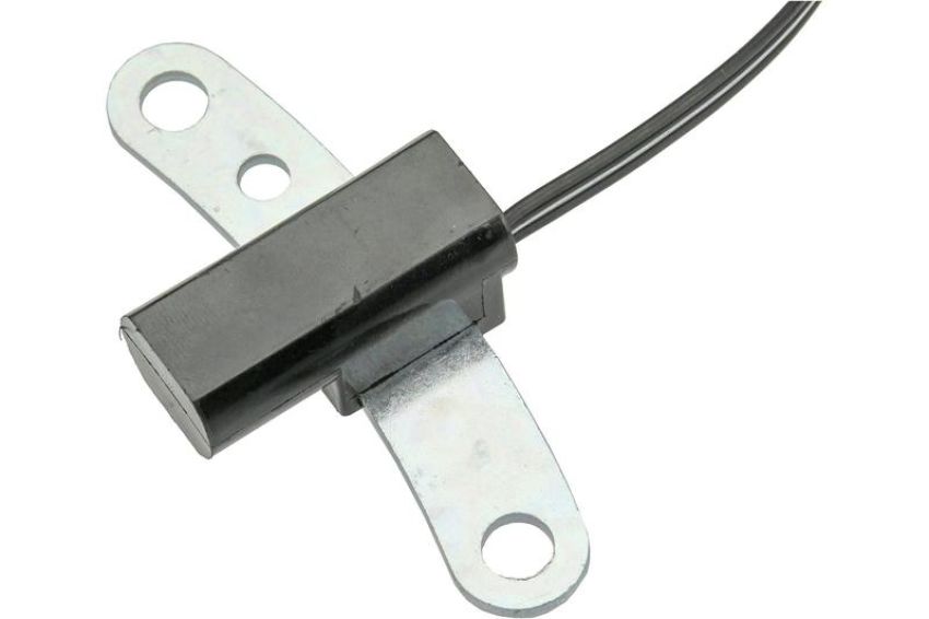 URO Parts CY1416247 Crankshaft Position Sensor