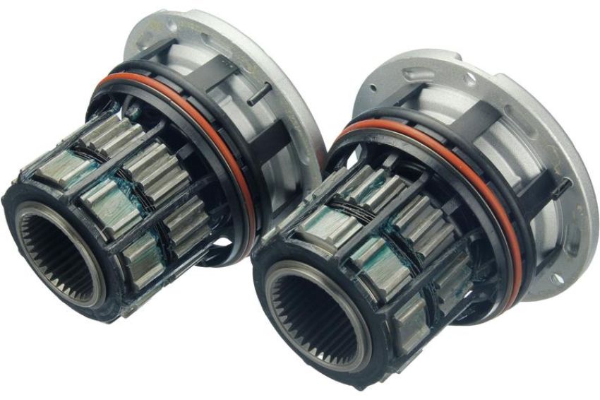 URO Parts FD0418515 Locking Hub Set