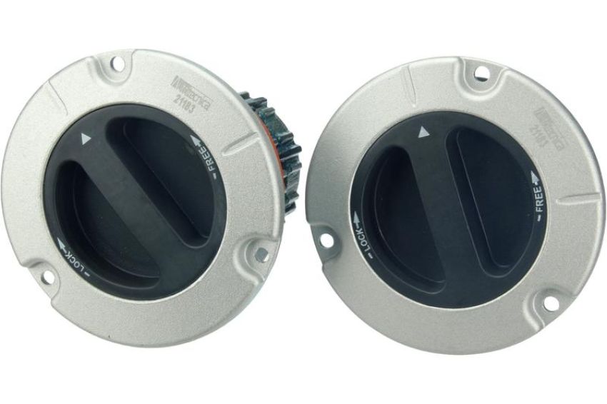 URO Parts FD0418515 Locking Hub Set