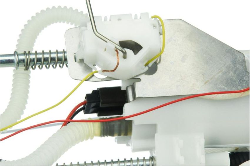 URO Parts FD0516843 Fuel Pump Assembly