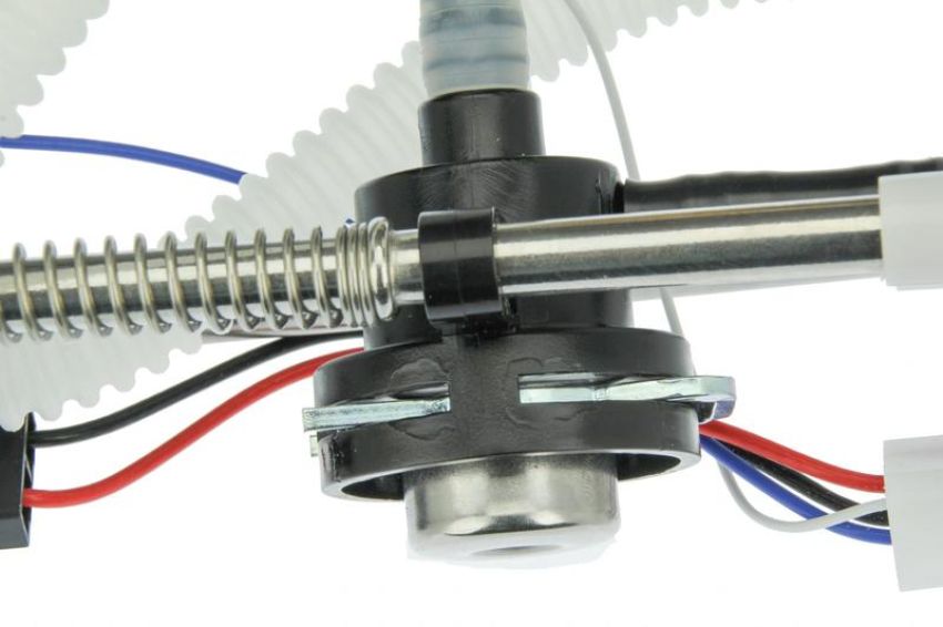 URO Parts FD0517229 Fuel Pump Assembly