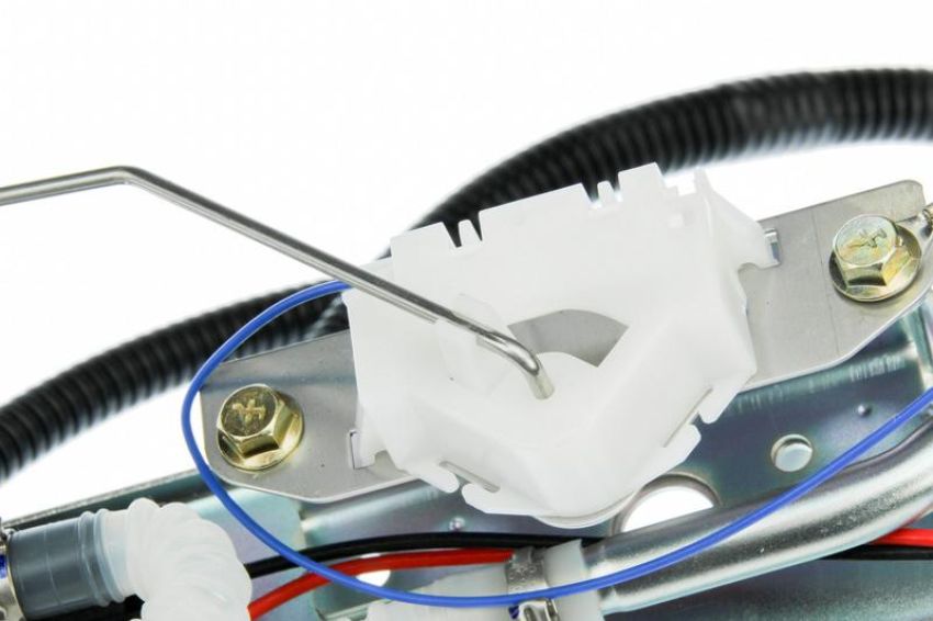 URO Parts FD0517391 Fuel Pump and Sender Assembly