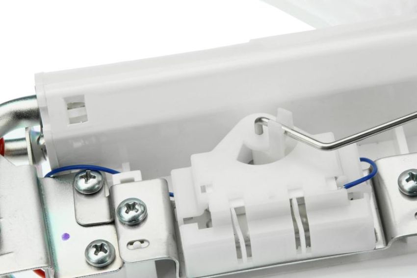 URO Parts FD0517395 Fuel Pump Assembly