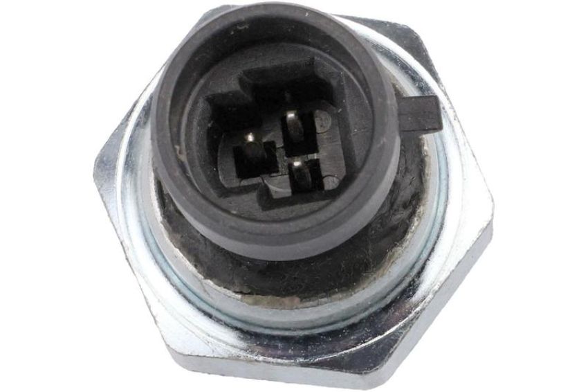 URO Parts FD0517827 Fuel Pressure Sensor