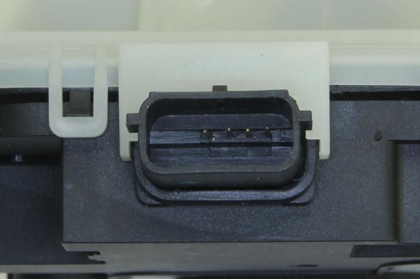 URO Parts FD0816415 Door Latch/Actuator Assembly