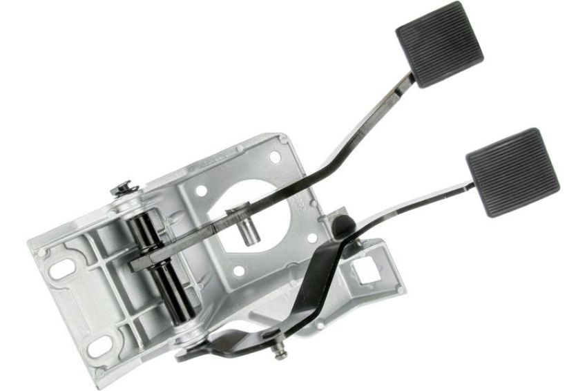 URO Parts FD0817569 Brake and Clutch Pedal Assembly
