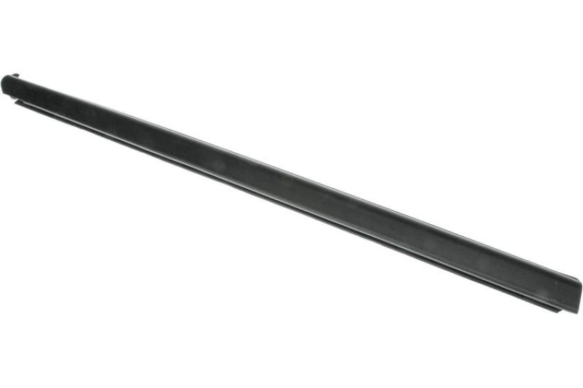 URO Parts FD0818141 Door Window Belt Weatherstrip