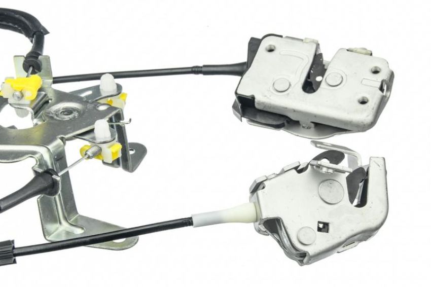 URO Parts FD0818446 Door Latch Assembly
