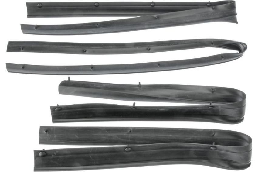URO Parts FD0818505 Door Seal Set