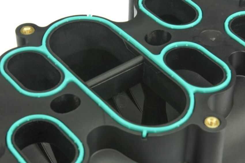 URO Parts FD1414330 Intake Manifold