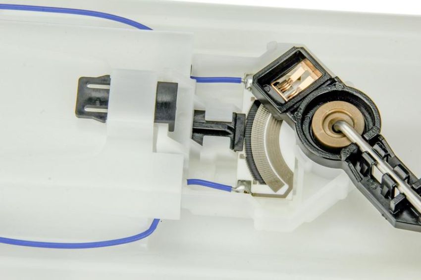 URO Parts GM0517266 Fuel Pump Assembly