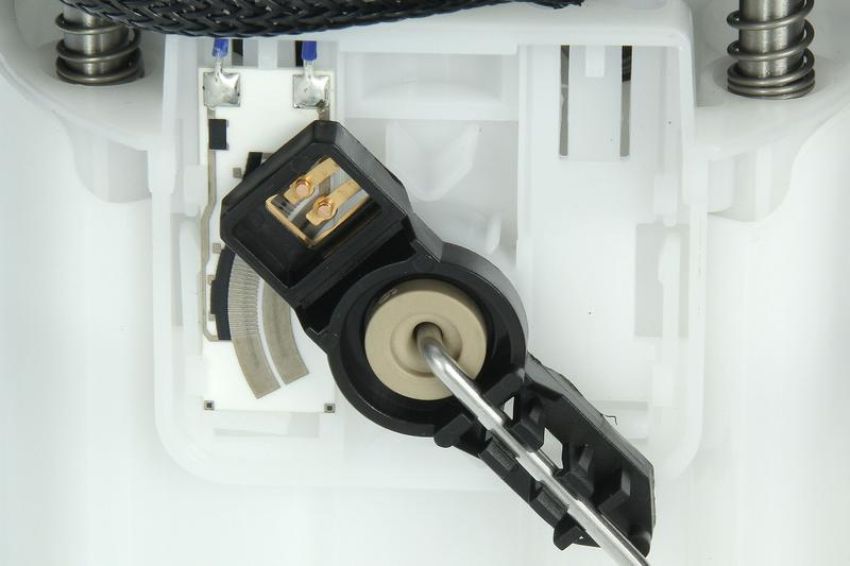 URO Parts GM0519764 Fuel Pump Assembly