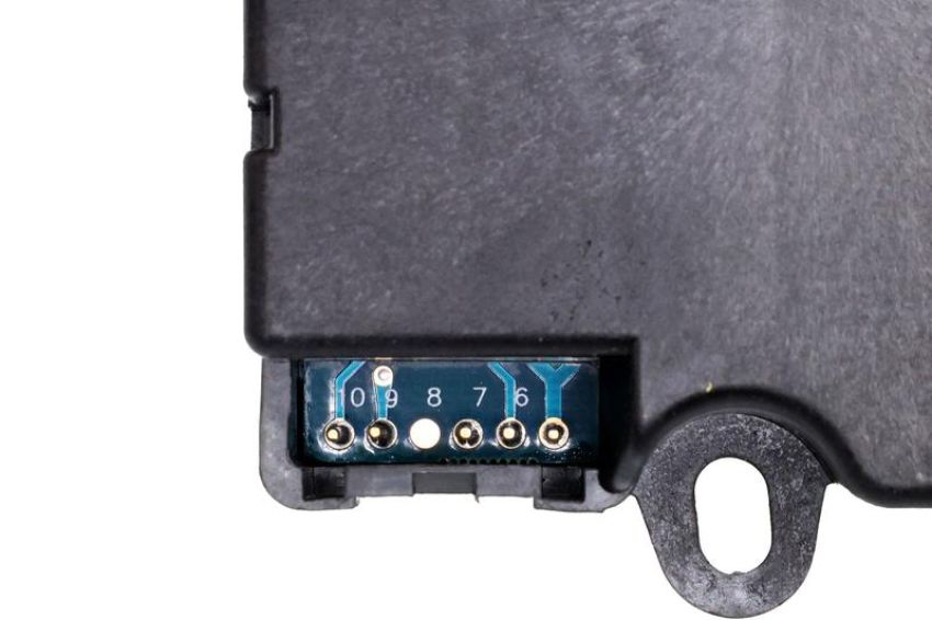 URO Parts GM0613021 HVAC Air Door Actuator